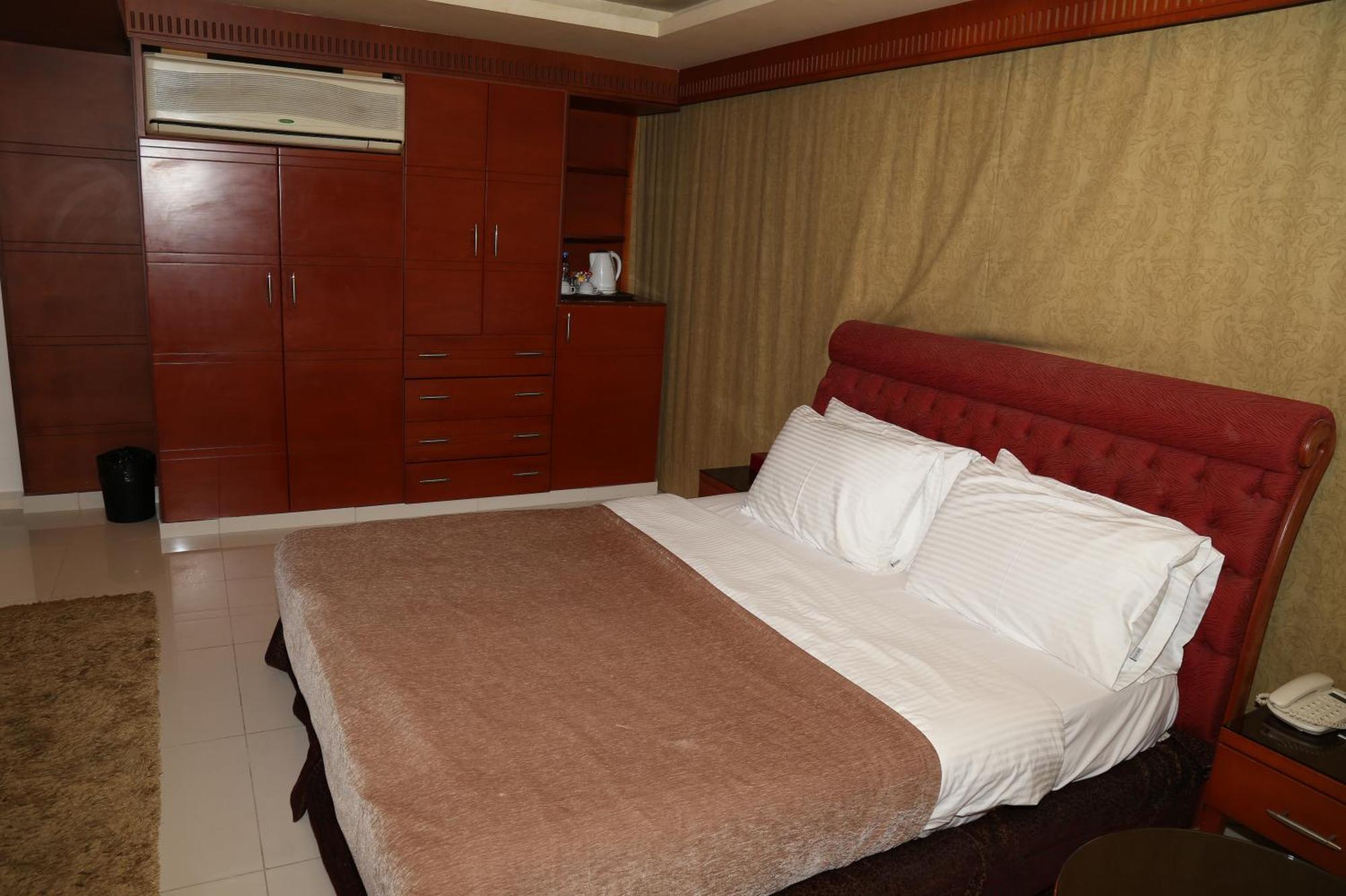 Duroy Hotel Бейрут Екстериор снимка