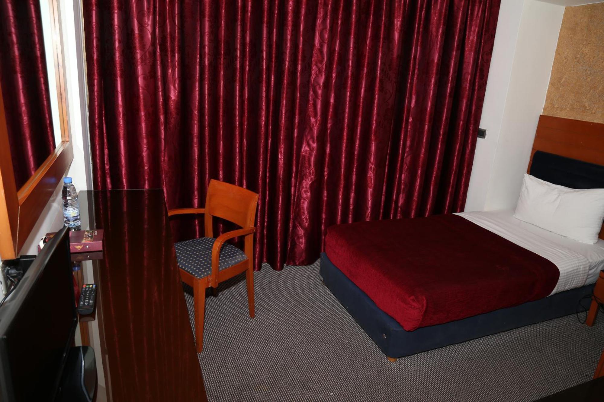 Duroy Hotel Бейрут Екстериор снимка